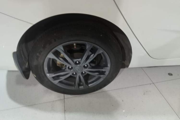 Used CHANGAN Eado DT 2019 1.6L Manual Comfort Model China VI Standard Right Rear Wheel Hub