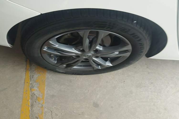 Used CHANGAN Eado DT 2019 1.6L Manual Comfort Model China VI Standard Right Rear Wheel Hub