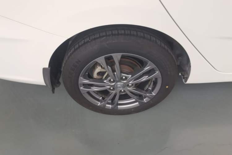 Used CHANGAN Eado DT 2019 1.6L Manual Comfort Model China VI Standard Right Rear Wheel Hub