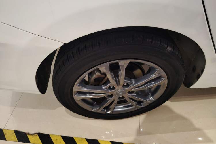 Used CHANGAN Eado DT 2019 1.6L Manual Comfort Model China VI Standard Right Rear Wheel Hub