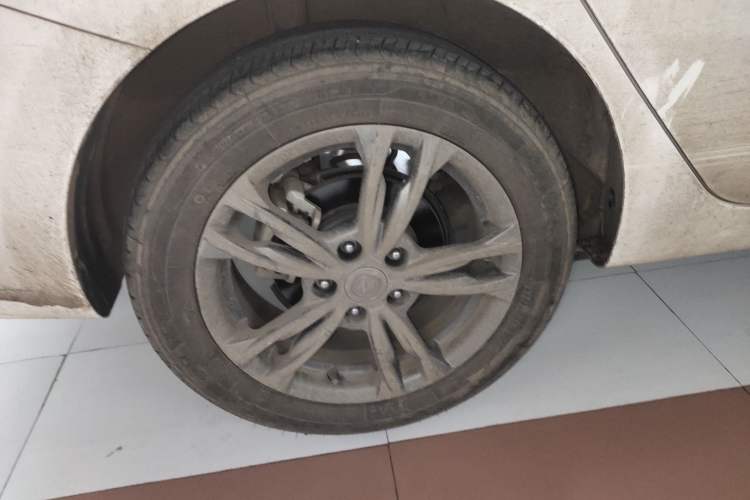 Used CHANGAN Eado DT 2019 1.6L Automatic Smart Enjoyment Model China VI Standard Right Rear Wheel Hub