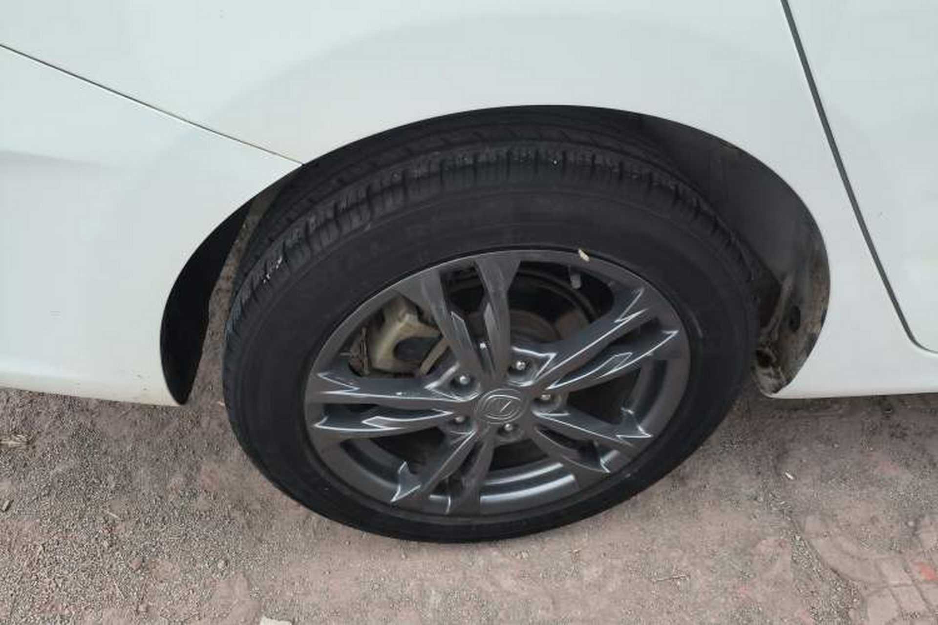 Used CHANGAN Eado DT 2019 1.6L Manual Comfort Model China VI Standard Right Rear Wheel Hub