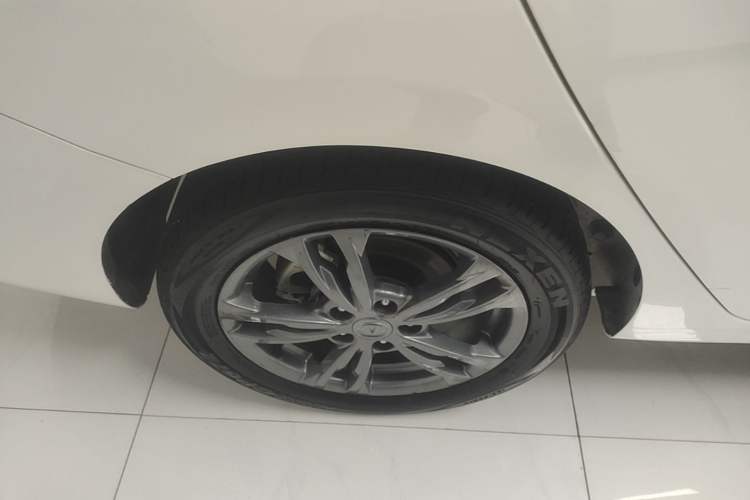 Used CHANGAN Eado DT 2019 1.6L Automatic Smart Enjoyment Model China VI Standard Right Rear Wheel Hub