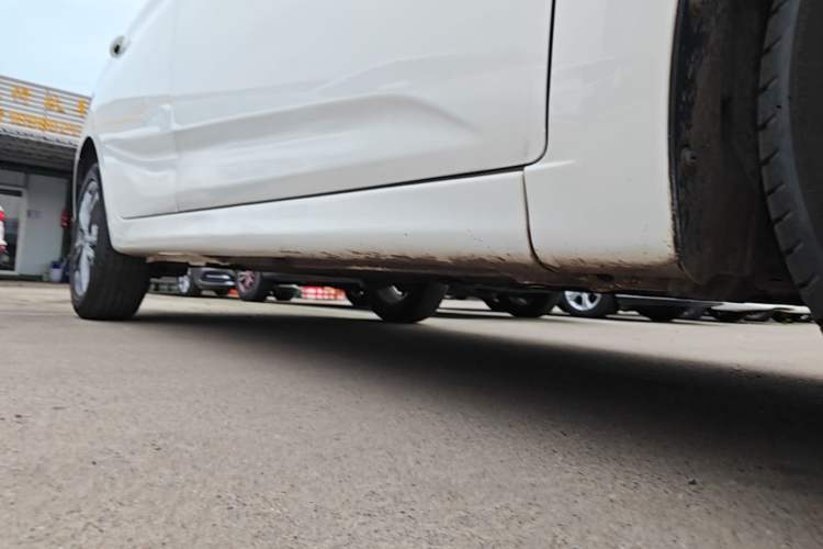 Used CHANGAN Eado DT 2019 1.6L Manual Enjoyment Model China VI Standard Right Side Sill
