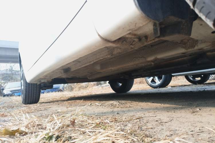 Used CHANGAN Eado DT 2019 1.6L Manual Comfort Model China VI Standard Right Side Sill
