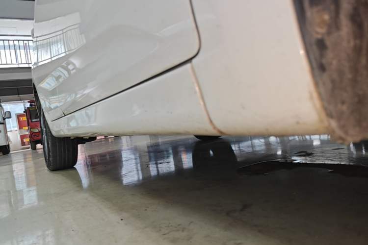Used CHANGAN Eado DT 2019 1.6L Manual Comfort Model China VI Standard Right Side Sill
