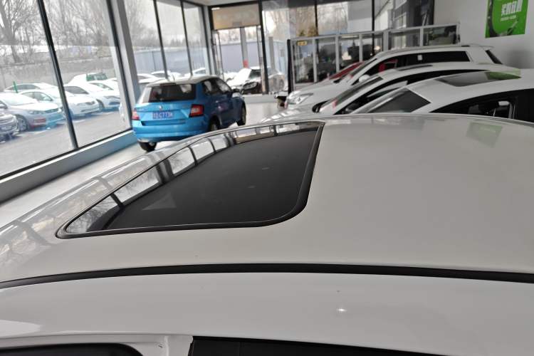 Used CHANGAN Eado DT 2019 1.6L Manual Comfort Model China VI Standard Roof