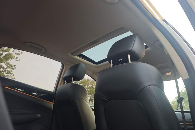 Used CHANGAN Eado DT 2019 1.6L Automatic Smart Enjoyment Model China VI Standard Roof