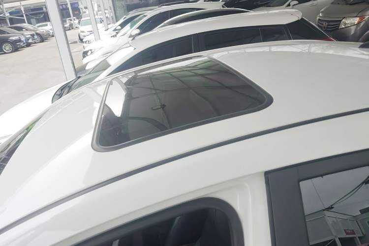 Used CHANGAN Eado DT 2019 1.6L Manual Comfort Model China VI Standard Roof