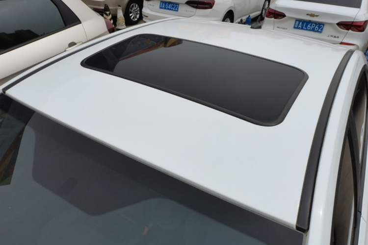 Used CHANGAN Eado DT 2019 1.6L Manual Comfort Model China VI Standard Roof