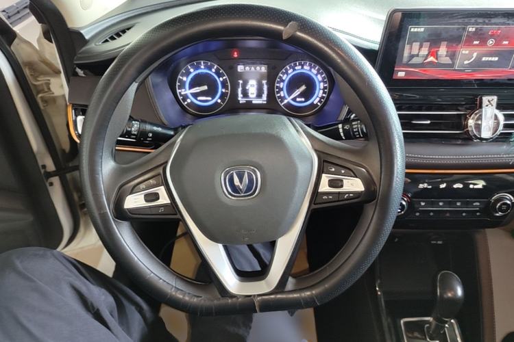 Used CHANGAN Eado DT 2019 1.6L Automatic Smart Enjoyment Model China VI Standard Steering Wheel