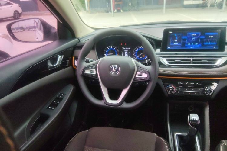 Used CHANGAN Eado DT 2019 1.6L Manual Comfort Model China VI Standard Steering Wheel