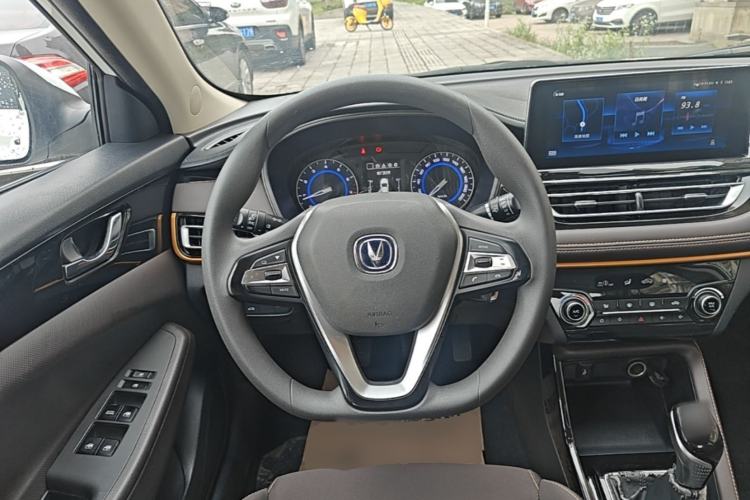 Used CHANGAN Eado DT 2019 1.6L Manual Comfort Model China VI Standard Steering Wheel