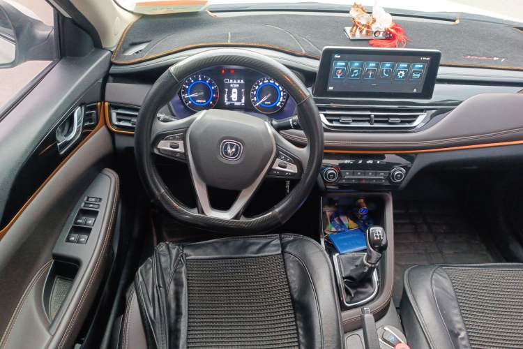 Used CHANGAN Eado DT 2019 1.6L Manual Enjoyment Model China VI Standard Steering Wheel