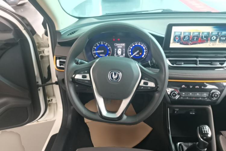 Used CHANGAN Eado DT 2019 1.6L Manual Comfort Model China VI Standard Steering Wheel