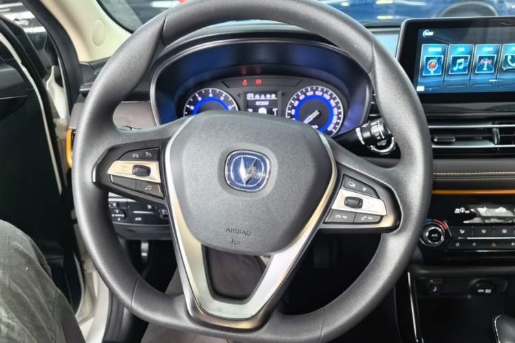 Used CHANGAN Eado DT 2019 1.6L Automatic Smart Enjoyment Model China VI Standard Steering Wheel