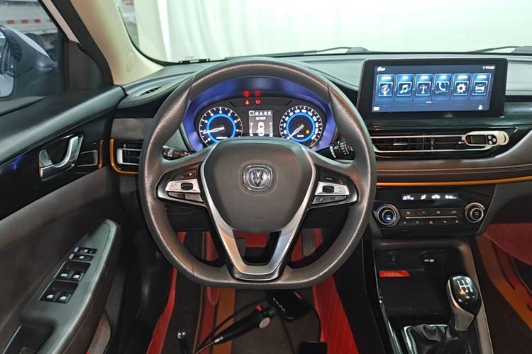 Used CHANGAN Eado DT 2019 1.6L Manual Comfort Model China VI Standard Steering Wheel
