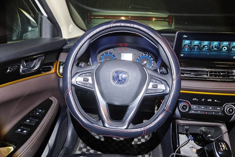 Used CHANGAN Eado DT 2019 1.6L Manual Enjoyment Model China VI Standard Steering Wheel