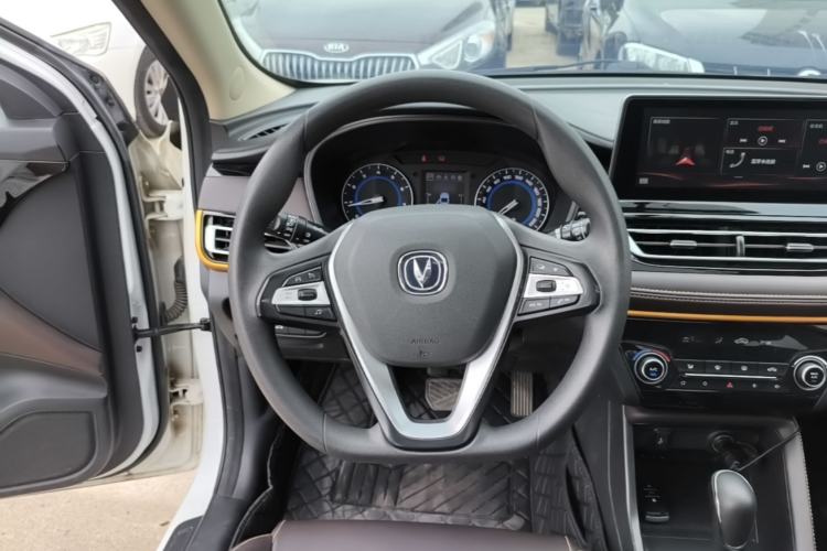 Used CHANGAN Eado DT 2019 1.6L Automatic Smart Enjoyment Model China VI Standard Steering Wheel