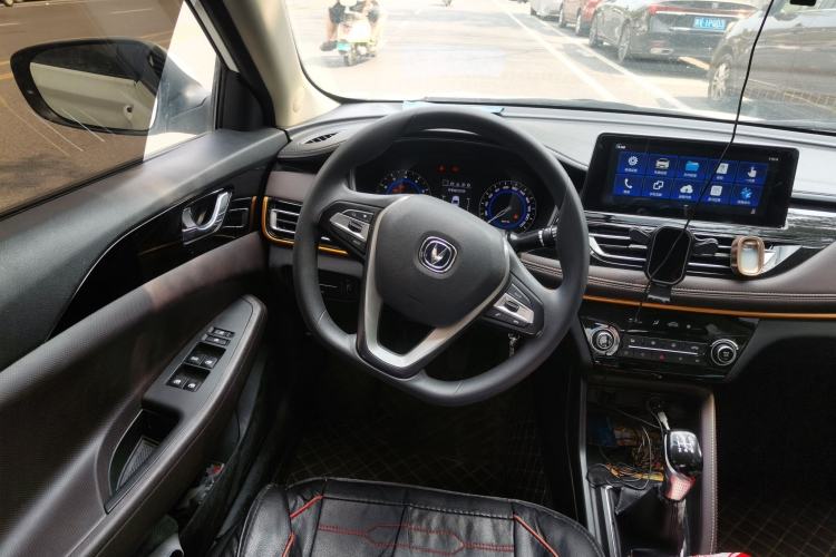 Used CHANGAN Eado DT 2019 1.6L Manual Comfort Model China VI Standard Steering Wheel