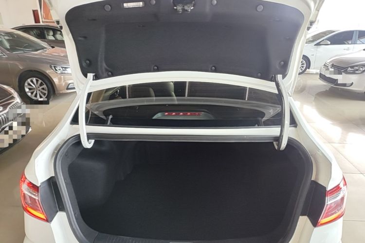 Used CHANGAN Eado DT 2019 1.6L Automatic Smart Enjoyment Model China VI Standard Trunk