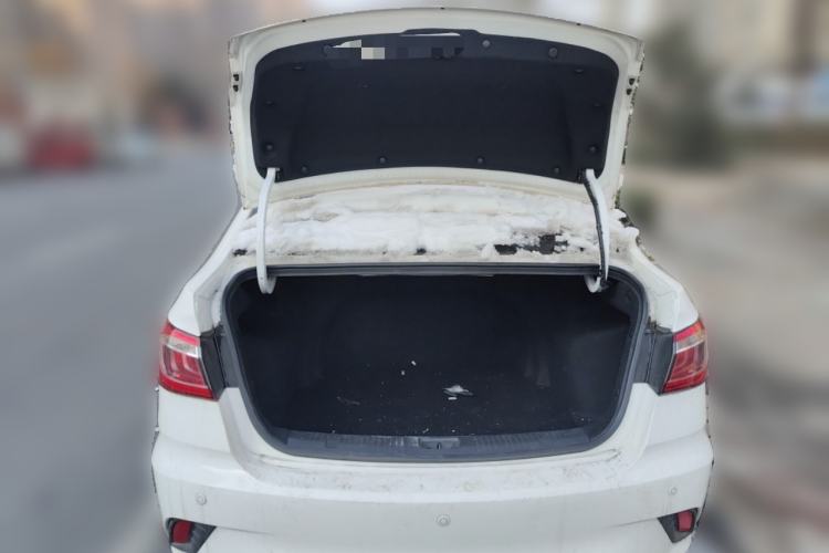 Used CHANGAN Eado DT 2019 1.6L Manual Enjoyment Model China VI Standard Trunk