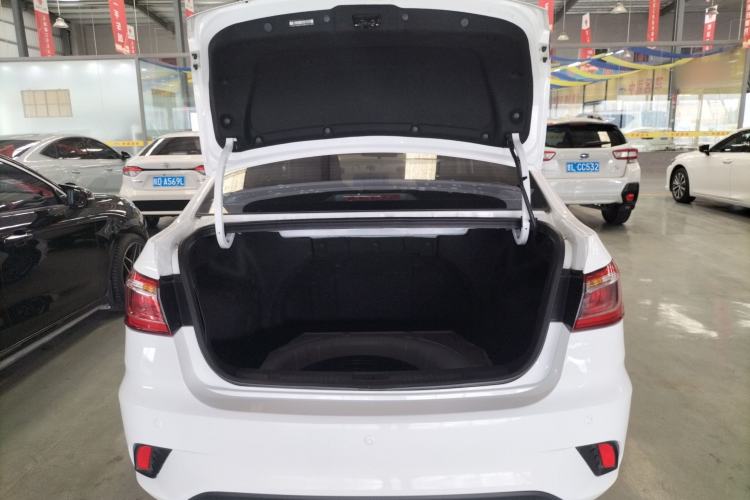 Used CHANGAN Eado DT 2019 1.6L Manual Enjoyment Model China VI Standard Trunk