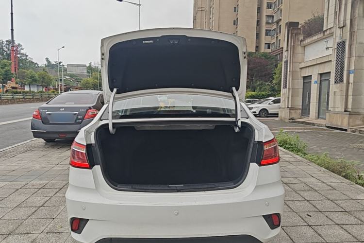 Used CHANGAN Eado DT 2019 1.6L Manual Comfort Model China VI Standard Trunk