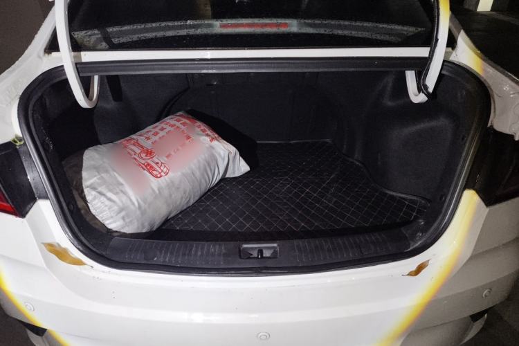 Used CHANGAN Eado DT 2019 1.6L Manual Enjoyment Model China VI Standard Trunk