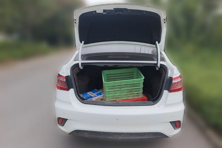 Used CHANGAN Eado DT 2019 1.6L Automatic Smart Enjoyment Model China VI Standard Trunk