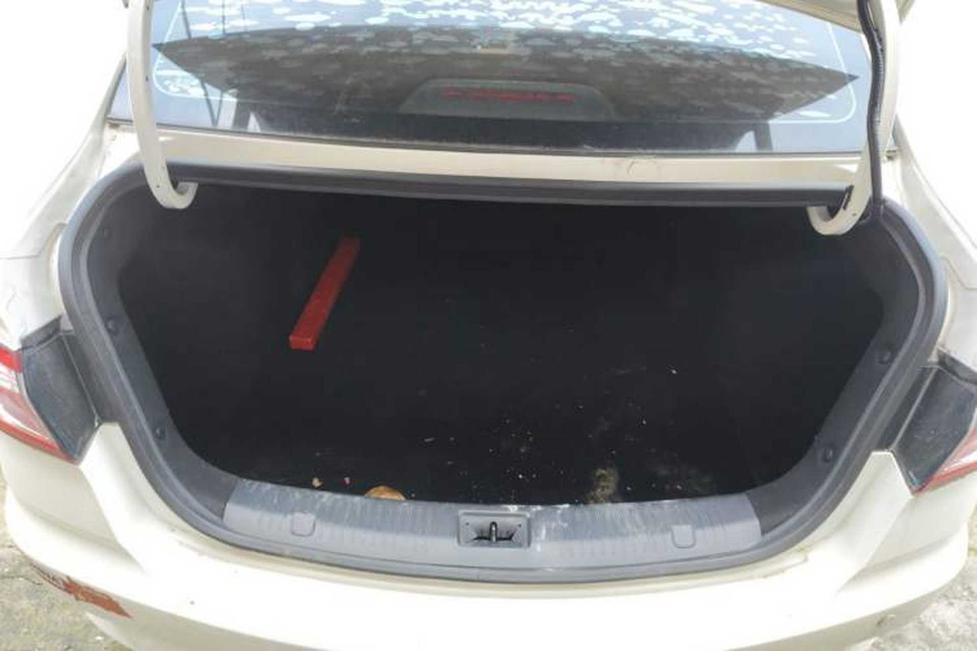 Used CHANGAN Eado DT 2019 1.6L Manual Comfort Model China VI Standard Trunk