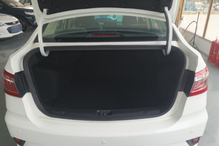 Used CHANGAN Eado DT 2019 1.6L Manual Comfort Model China VI Standard Trunk