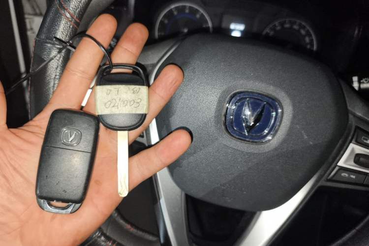 Used CHANGAN Eado DT 2019 1.6L Manual Enjoyment Model China VI Standard Vehicle Key