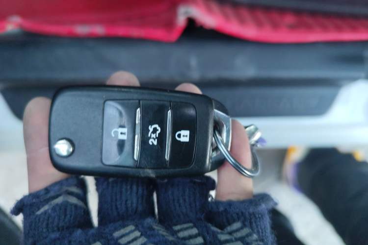 Used CHANGAN Eado DT 2019 1.6L Manual Comfort Model China VI Standard Vehicle Key