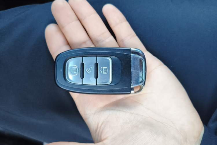 Used CHANGAN Eado DT 2019 1.6L Manual Enjoyment Model China VI Vehicle Key