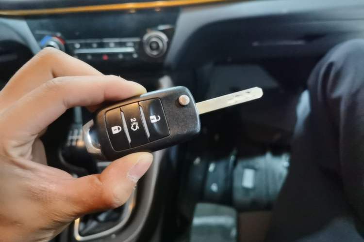 Used CHANGAN Eado DT 2019 1.6L Manual Comfort Model China VI Standard Vehicle Key
