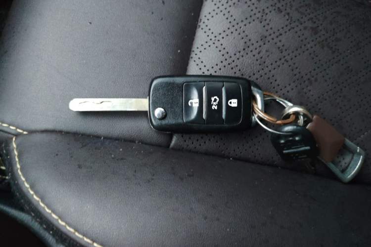 Used CHANGAN Eado DT 2019 1.6L Manual Enjoyment Model China VI Standard Vehicle Key