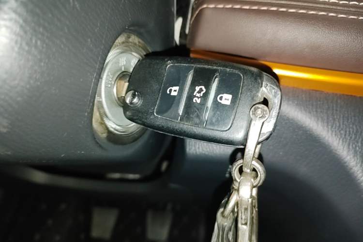 Used CHANGAN Eado DT 2019 1.6L Manual Comfort Model China VI Standard Vehicle Key