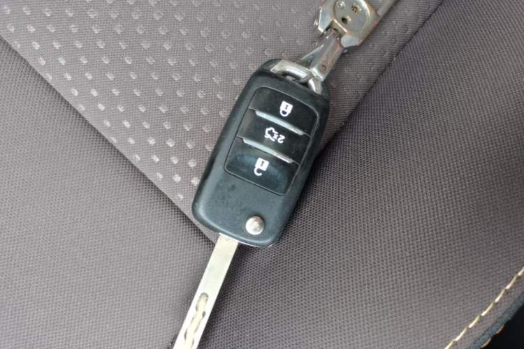 Used CHANGAN Eado DT 2019 1.6L Manual Comfort Model China VI Standard Vehicle Key