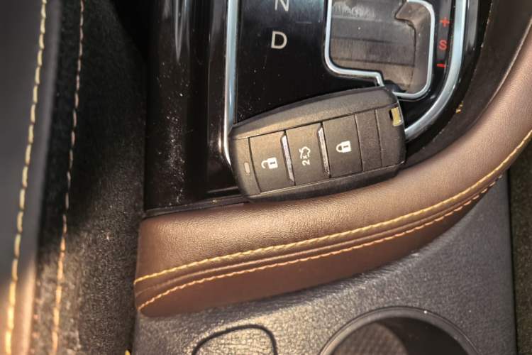Used CHANGAN Eado DT 2019 1.6L Automatic Smart Enjoyment Model China VI Standard Vehicle Key