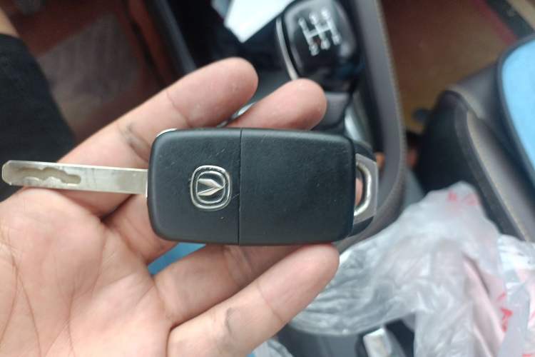 Used CHANGAN Eado DT 2019 1.6L Manual Enjoyment Model China VI Standard Vehicle Key
