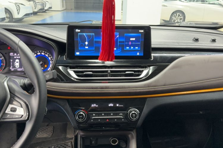 Used CHANGAN Eado DT 2021 1.6L Automatic Luxury Model Audio And AC Panel