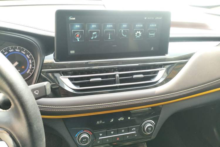 Used CHANGAN Eado DT 2021 1.6L Automatic Luxury Model Audio And AC Panel