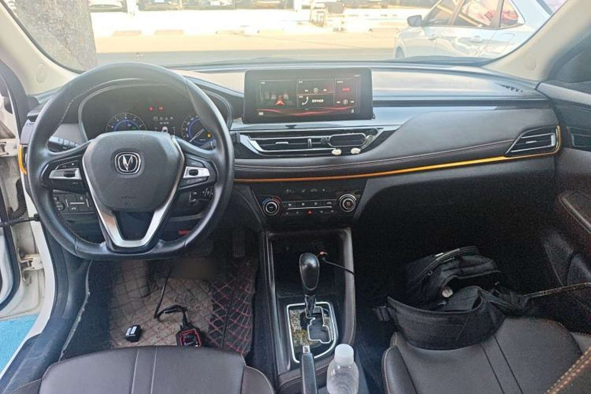 Used CHANGAN Eado DT 2021 1.6L Automatic Luxury Model Center Console