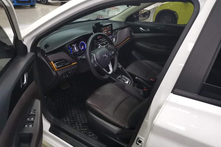Used CHANGAN Eado DT 2021 1.6L Automatic Luxury Model Driver Seat