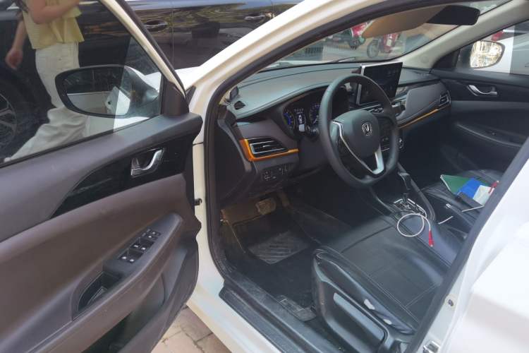 Used CHANGAN Eado DT 2021 1.6L Automatic Luxury Model Driver Seat