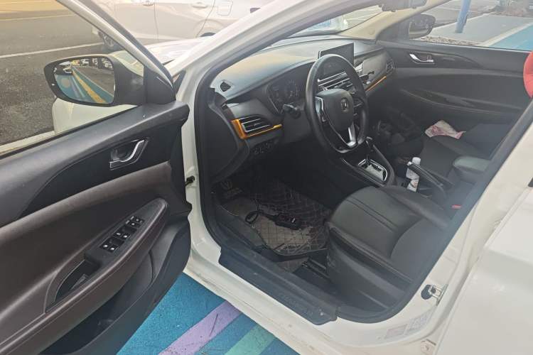 Used CHANGAN Eado DT 2021 1.6L Automatic Luxury Model Driver Seat