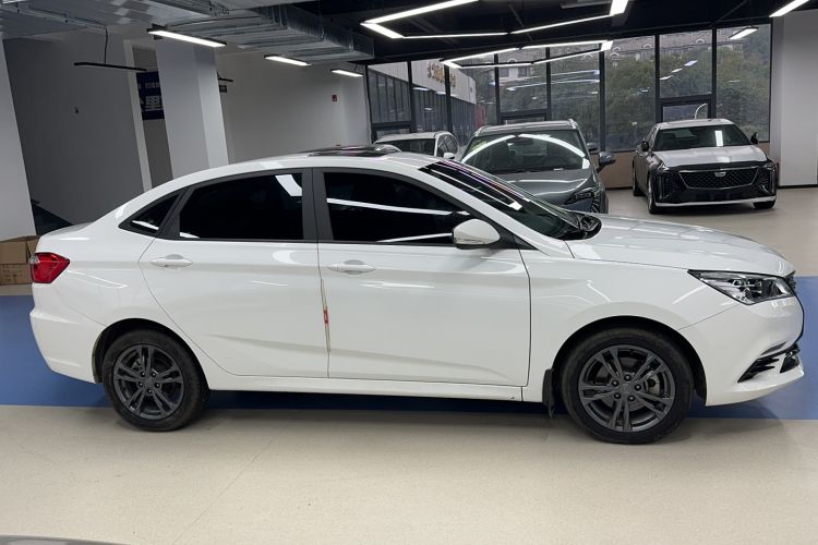 Used CHANGAN Eado DT 2021 1.6L Automatic Luxury Model Exterior 2
