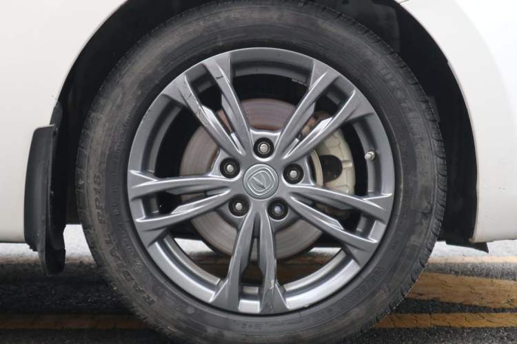 Used CHANGAN Eado DT 2021 1.6L Manual Luxury Model Exterior 4