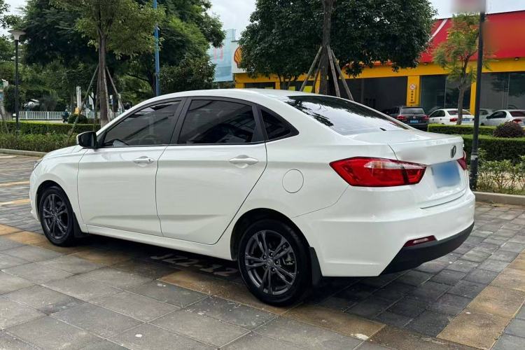 Used CHANGAN Eado DT 2021 1.6L Manual Luxury Model Exterior 4